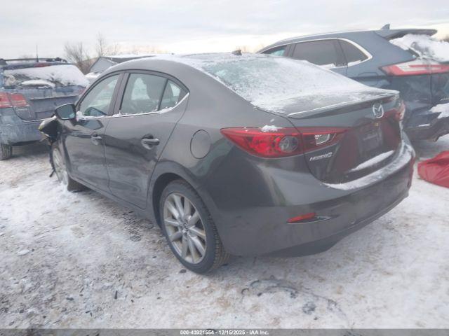 Mazda Mazda3 Grand Touring Image 2