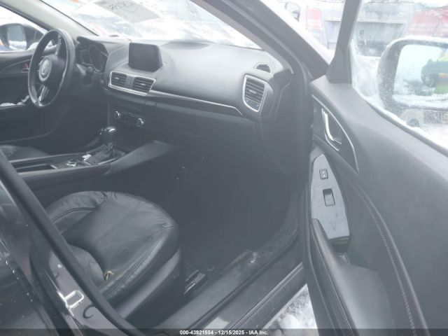 Mazda Mazda3 Grand Touring Image 5