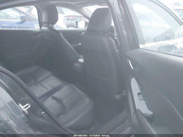 Mazda Mazda3 Grand Touring Image 8