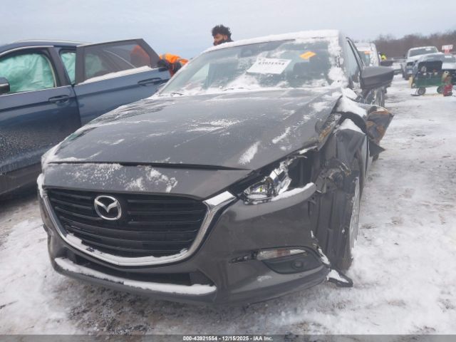 Mazda Mazda3 Grand Touring Image 12