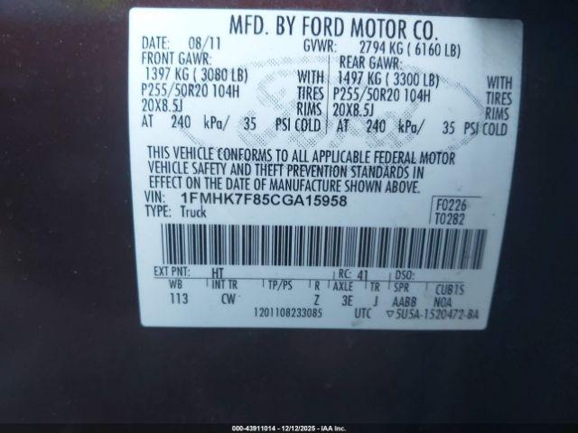 Ford Explorer Limited Image 3