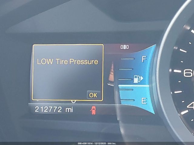 Ford Explorer Limited Image 14