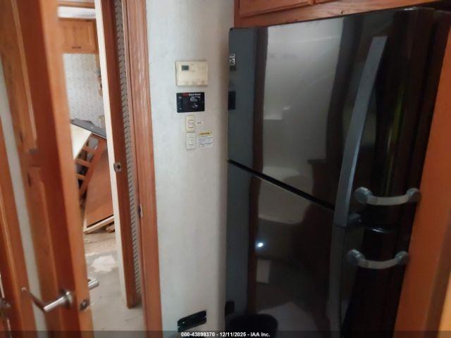 Freightliner Conventional Columbia Image 11