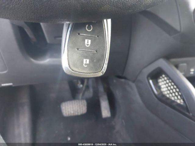 Chevrolet Trailblazer Awd Lt Image 2