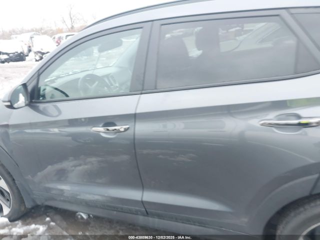 Hyundai TUCSON Limited Image 13