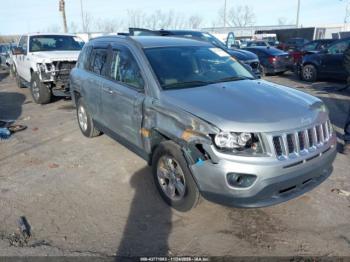  Salvage Jeep Compass