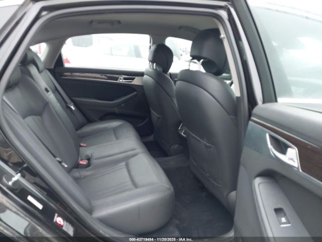 Genesis G80 3.8 Image 10