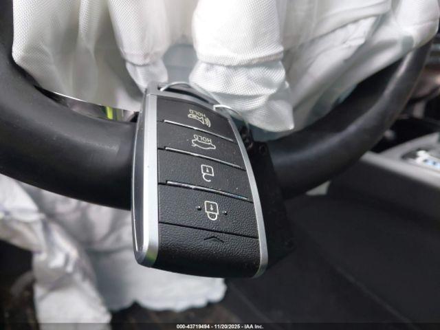 Genesis G80 3.8 Image 9