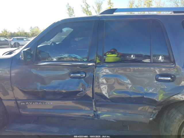 Lincoln Navigator Select Image 15