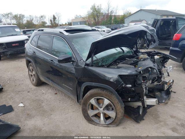  Salvage Jeep Cherokee
