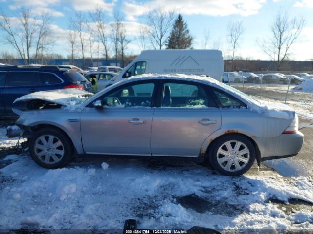 Ford Taurus Limited Image 8