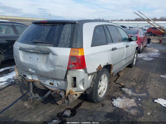 Chrysler Pacifica Image 3