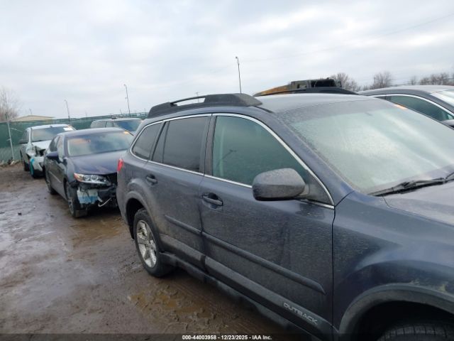 Subaru Outback 2.5i Premium Image 14