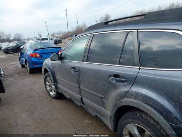 Subaru Outback 2.5i Premium Image 12