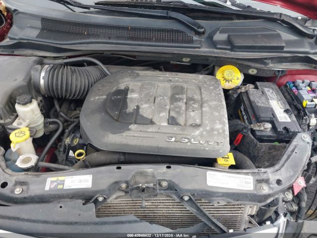 Chrysler Town & Country Touring Image 10