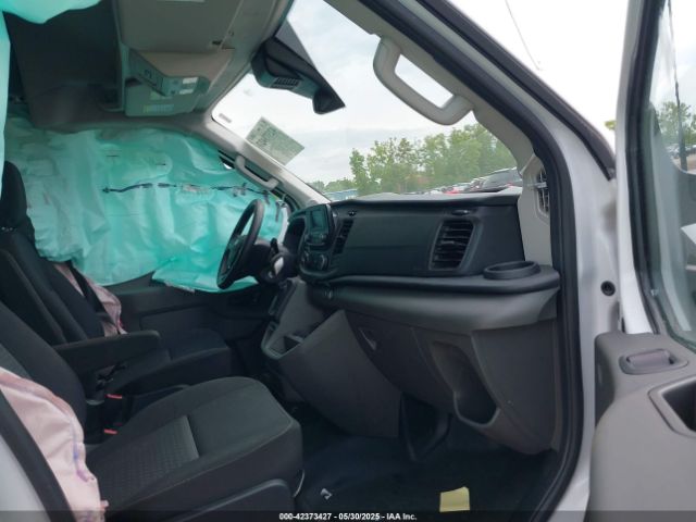 Ford Transit Image 7