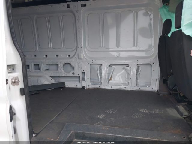 Ford Transit Image 8