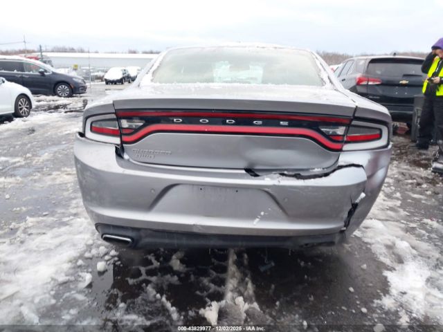 Dodge Charger Se Image 13