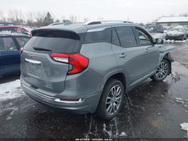 GMC Terrain Awd Denali Image 3