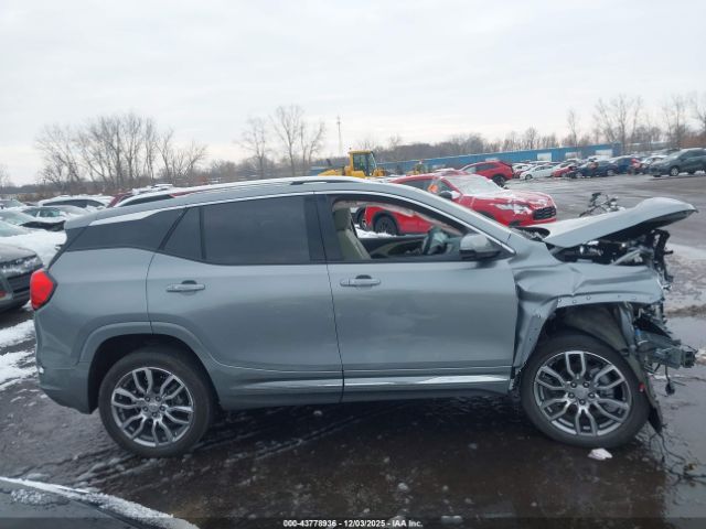 GMC Terrain Awd Denali Image 10