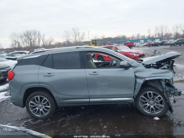 GMC Terrain Awd Denali Image 10
