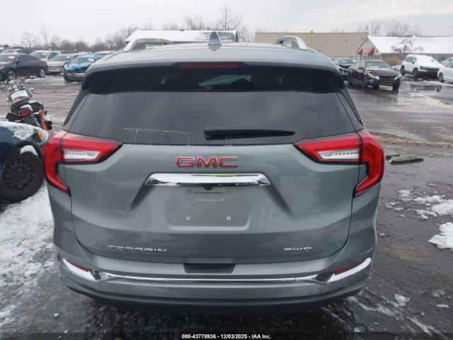 GMC Terrain Awd Denali Image 14
