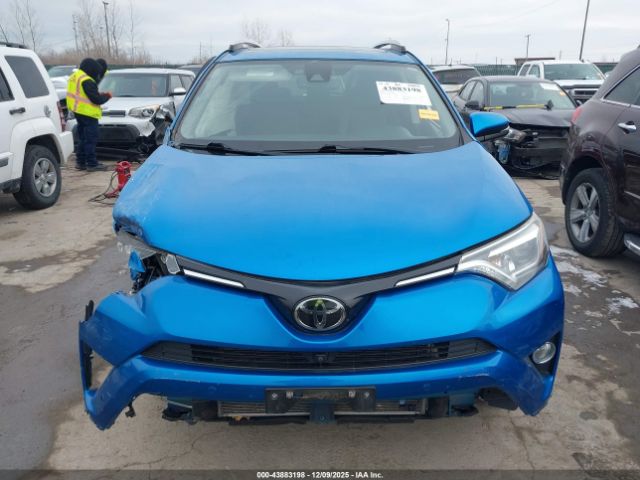 Toyota RAV4 Limited Image 9