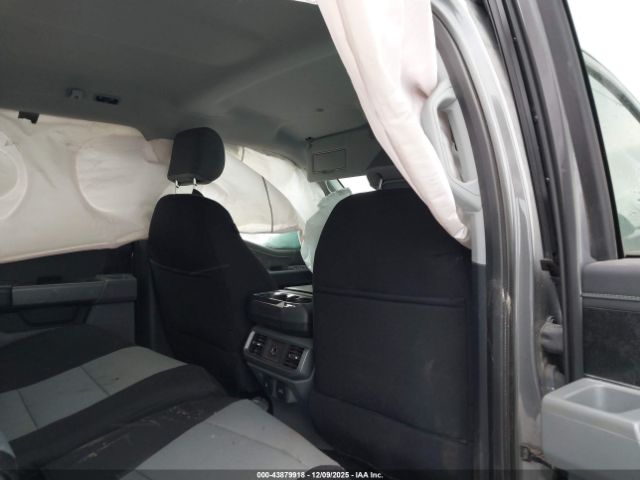 Ford F-150 Xlt Image 3