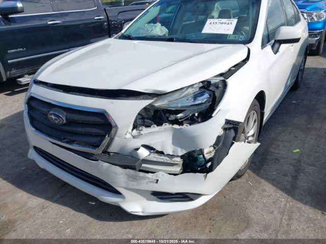 Subaru Legacy 2.5i Premium Image 4
