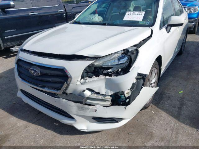 Subaru Legacy 2.5i Premium Image 4