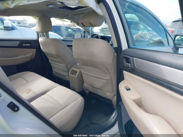 Subaru Legacy 2.5i Premium Image 15