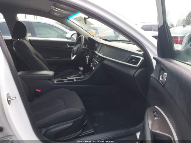 Kia Optima Lx Image 9