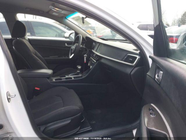 Kia Optima Lx Image 9