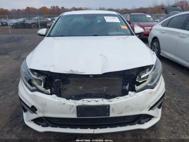 Kia Optima Lx Image 2