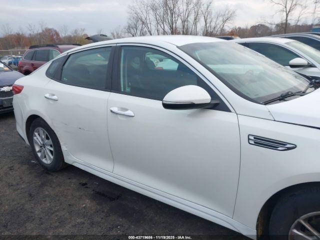 Kia Optima Lx Image 4