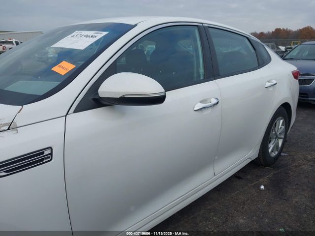 Kia Optima Lx Image 16