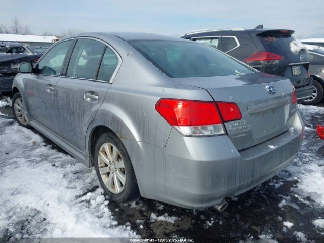Subaru Legacy 2.5i Premium Image 13