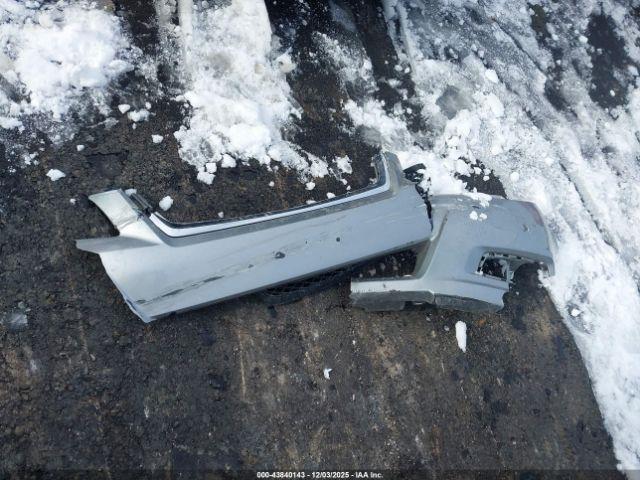 Subaru Legacy 2.5i Premium Image 3