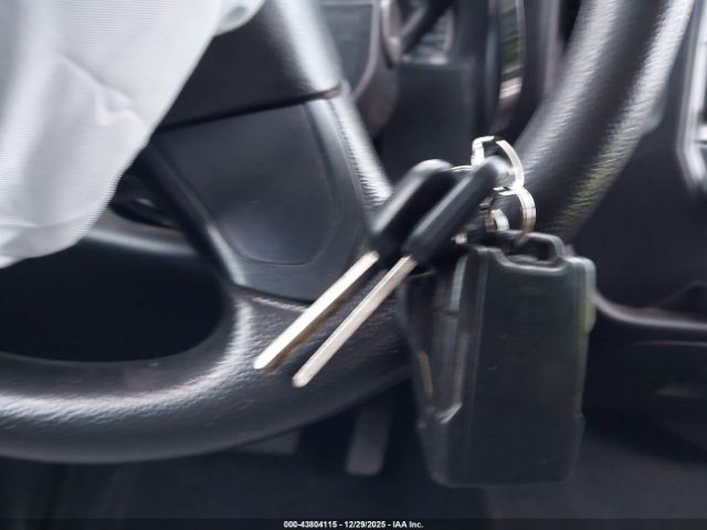 Chevrolet Silverado 1500 Custom Image 15