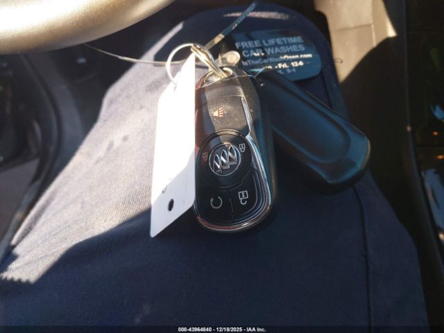 Buick Encore Essence Image 8