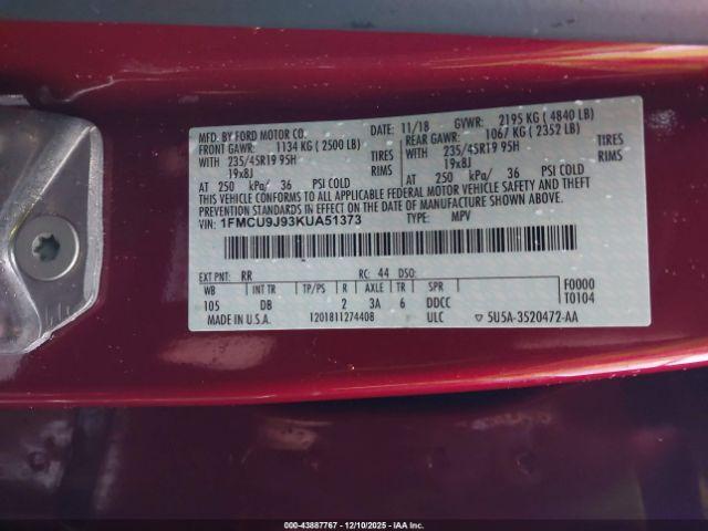 Ford Escape Titanium Image 11