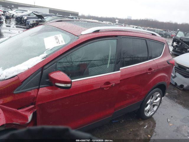 Ford Escape Titanium Image 10