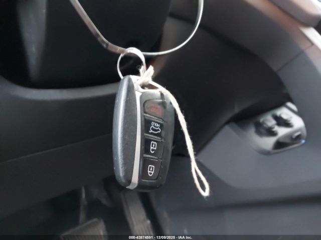 Hyundai SANTA FE 2.0l Turbo Image 14