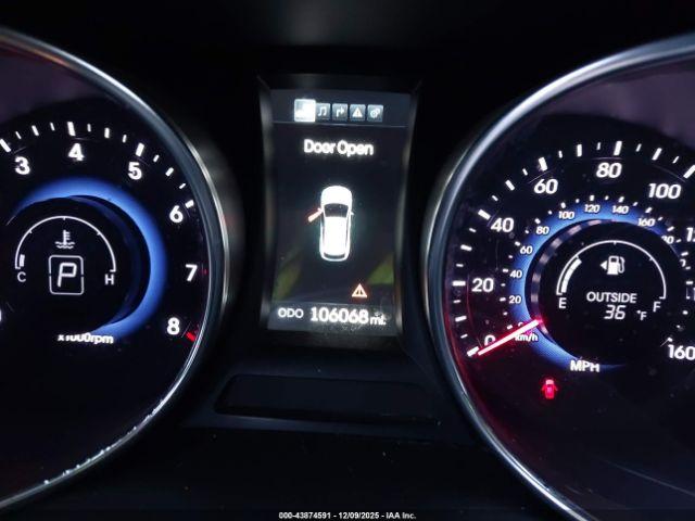 Hyundai SANTA FE 2.0l Turbo Image 16