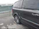Chrysler Town & Country Touring-l Anniversary Edition Image 10