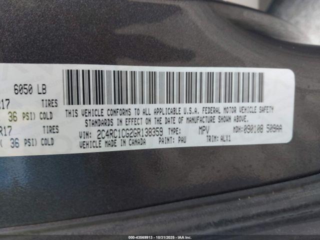 Chrysler Town & Country Touring-l Anniversary Edition Image 9