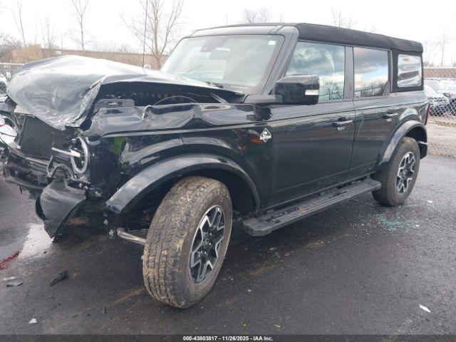 Ford Bronco Outer Banks Image 9