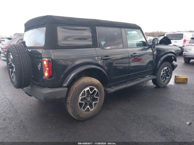 Ford Bronco Outer Banks Image 4