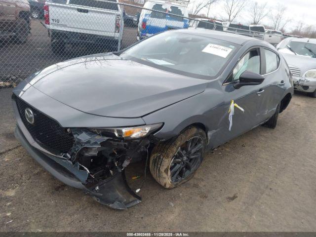 Mazda Mazda3 2.5 S Carbon Edition Image 2