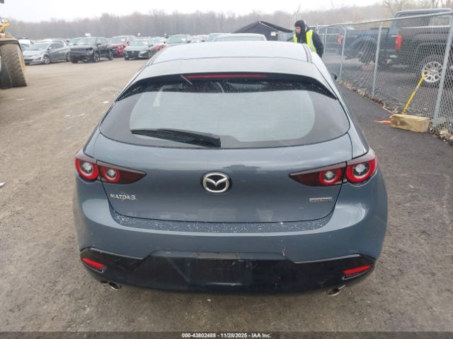 Mazda Mazda3 2.5 S Carbon Edition Image 16
